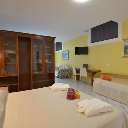 Antiche Mura Apartment Puegnago del Garda