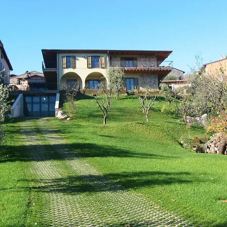 Antiche Mura Apartment Puegnago del Garda
